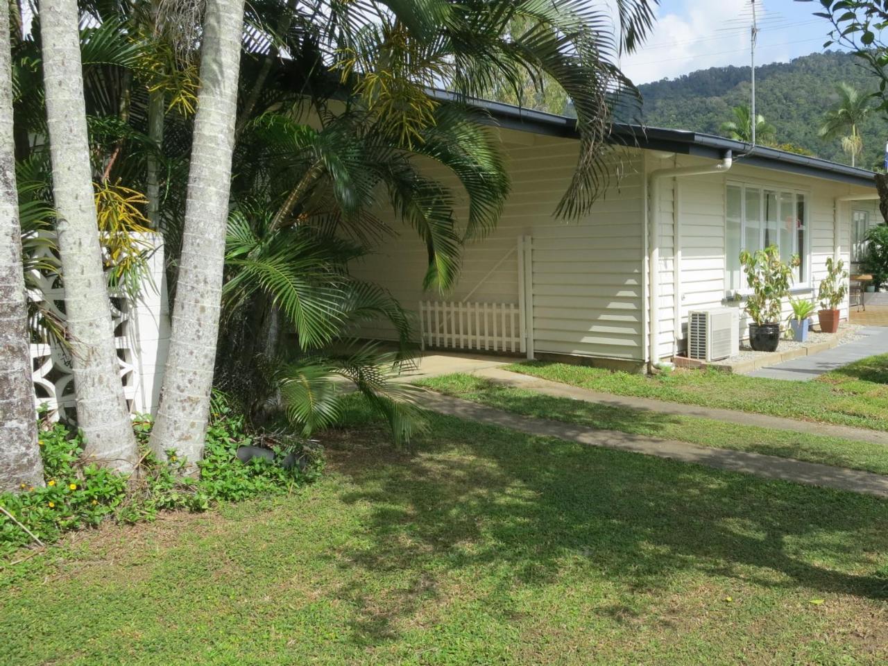 Edge Hill Clean & Green Cairns, 7 Minutes From The Airport, 7 Minutes To Cairns Cbd & Reef Fleet Terminal Extérieur photo