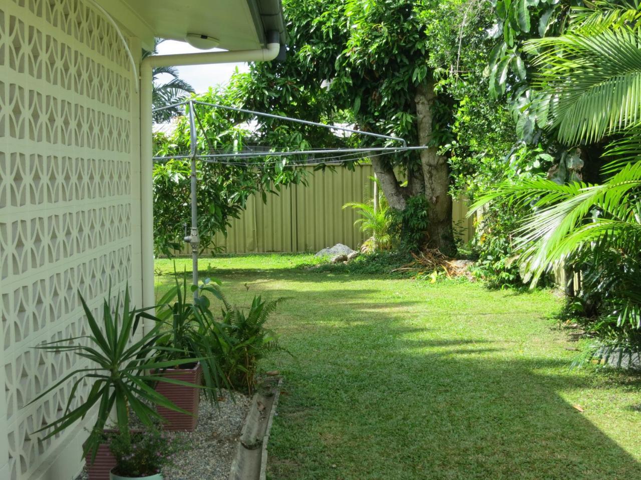 Edge Hill Clean & Green Cairns, 7 Minutes From The Airport, 7 Minutes To Cairns Cbd & Reef Fleet Terminal Extérieur photo