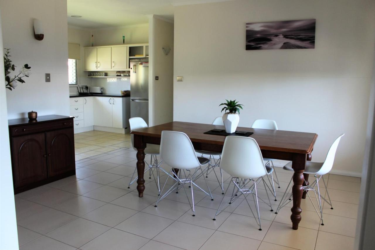 Edge Hill Clean & Green Cairns, 7 Minutes From The Airport, 7 Minutes To Cairns Cbd & Reef Fleet Terminal Extérieur photo